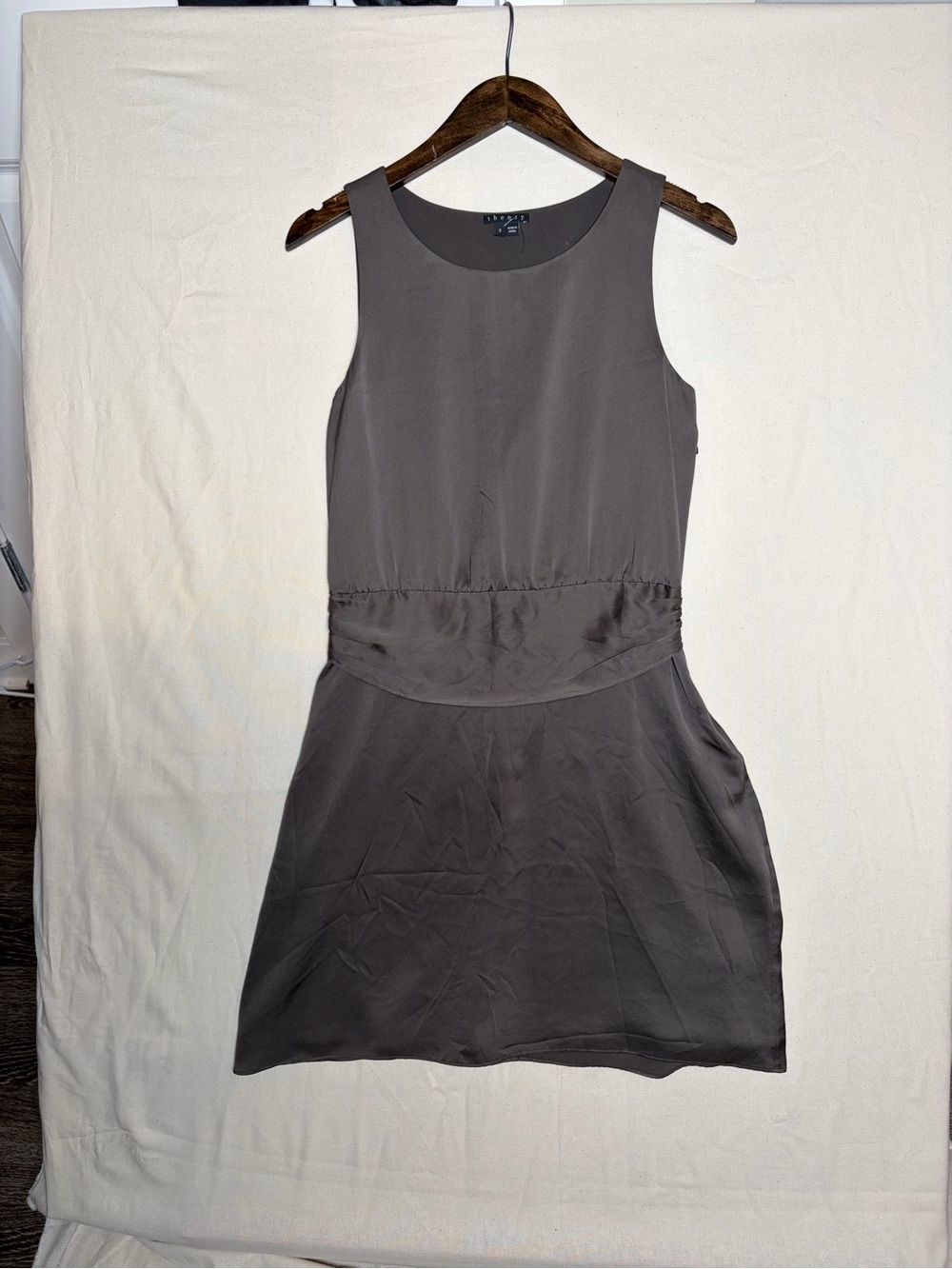 Theory Sleeveless Gray Sheath Dress Size 2